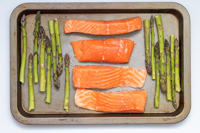 salmon and asparagus